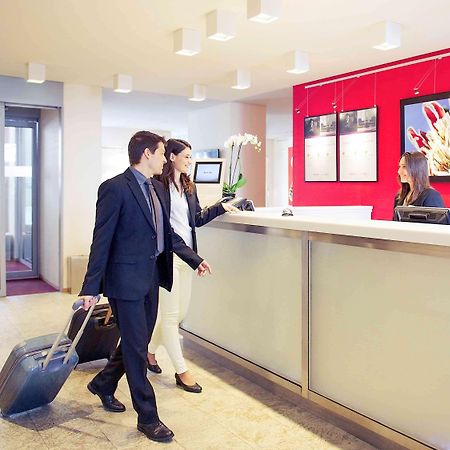 Hotel Mercure Milano Solari Bagian luar foto