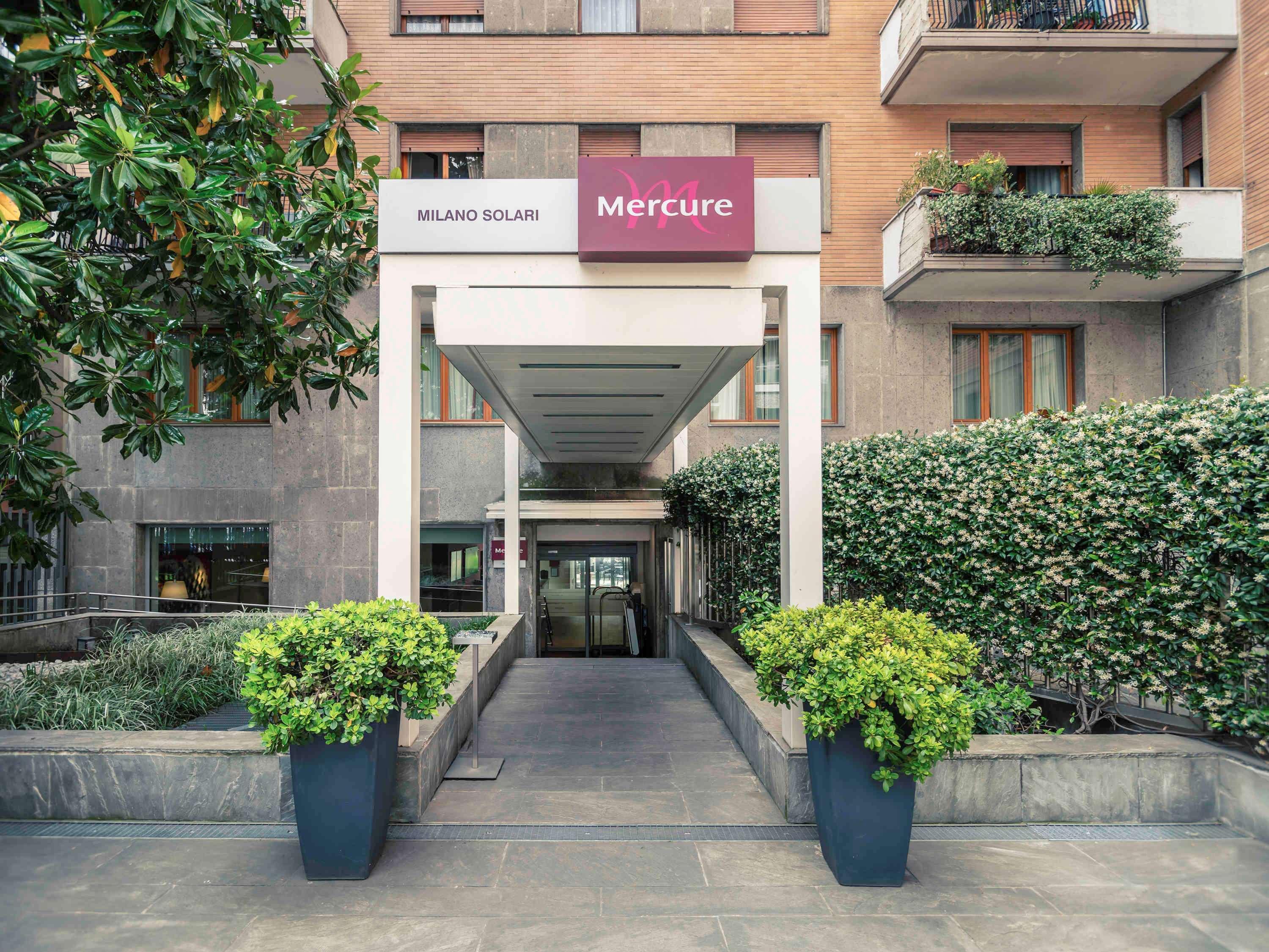 Hotel Mercure Milano Solari Bagian luar foto