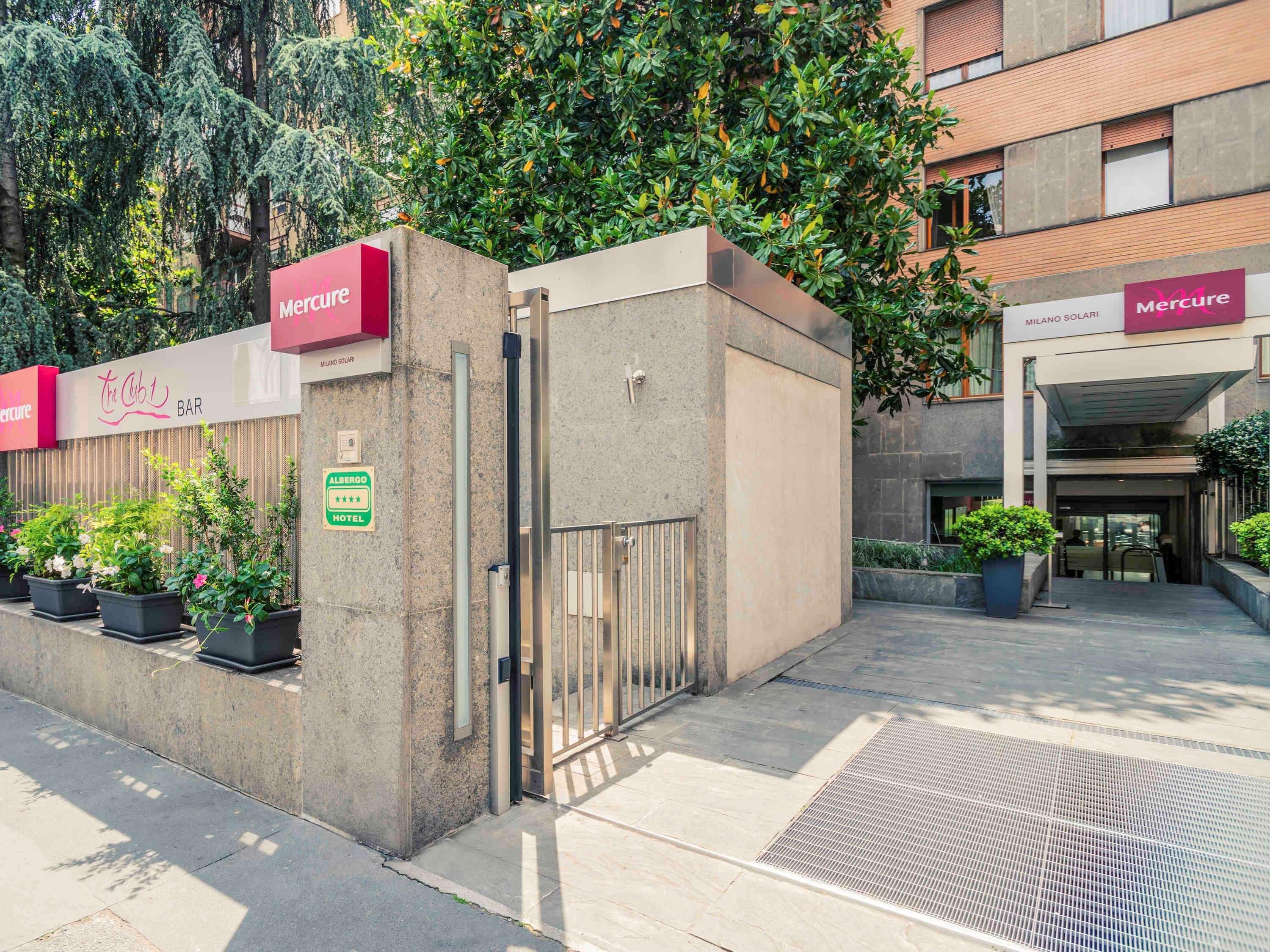 Hotel Mercure Milano Solari Bagian luar foto