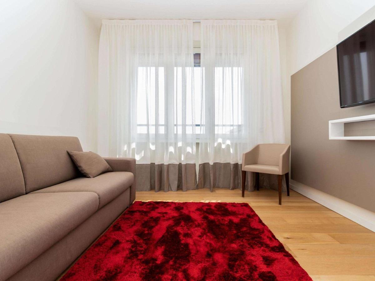 Hotel Mercure Milano Solari Bagian luar foto