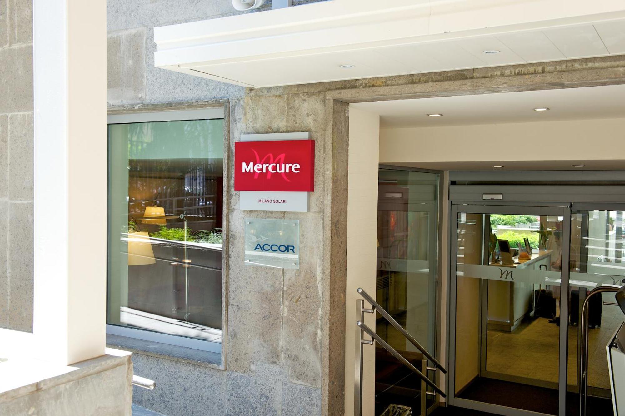 Hotel Mercure Milano Solari Bagian luar foto