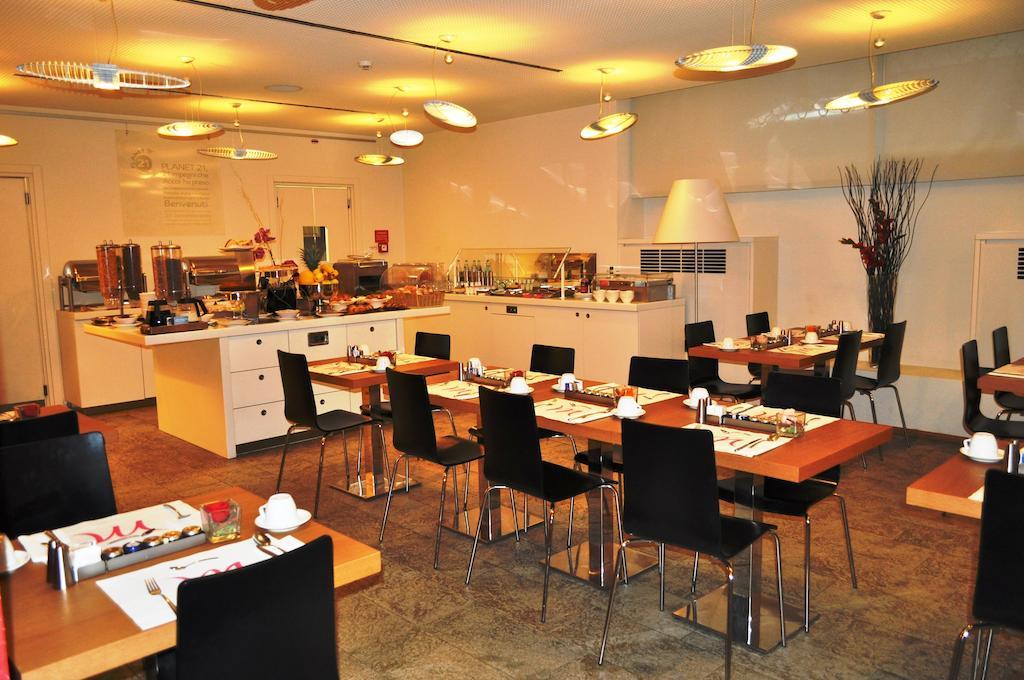 Hotel Mercure Milano Solari Bagian luar foto