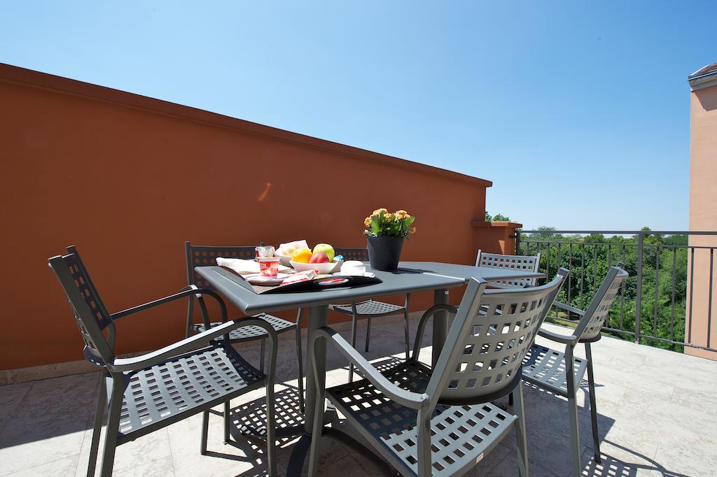 Hotel Mercure Milano Solari Bagian luar foto