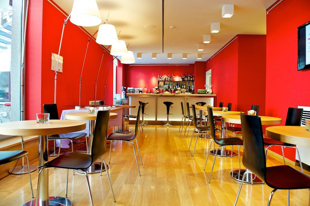 Hotel Mercure Milano Solari Bagian luar foto