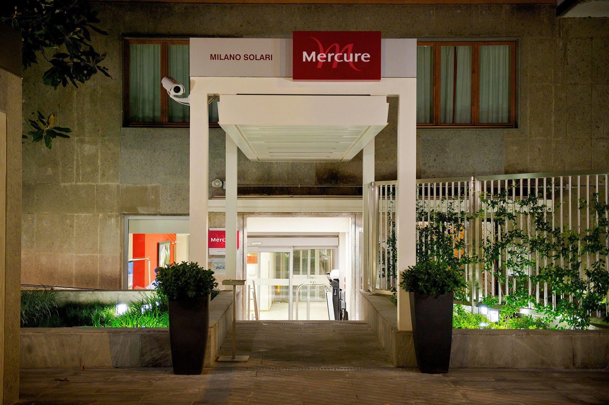 Hotel Mercure Milano Solari Bagian luar foto